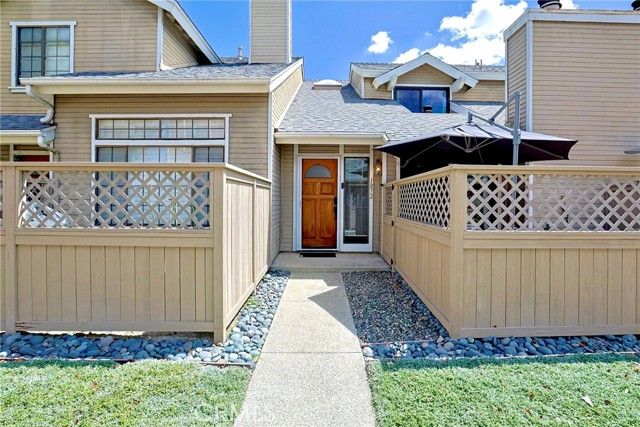 1872 W Falmouth, Anaheim, CA 92801