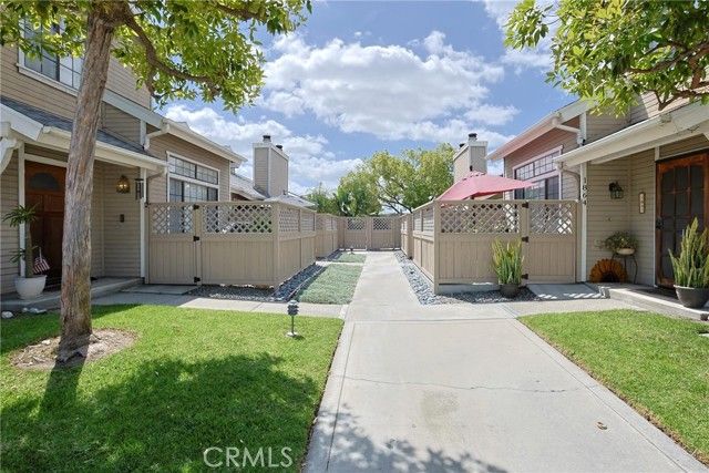 1872 W Falmouth, Anaheim, CA 92801