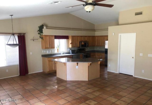 19022 N 24th Place, Phoenix, AZ 85050