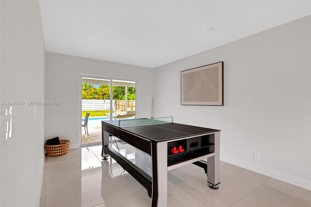 3500 N Park Rd, Hollywood, FL 33021