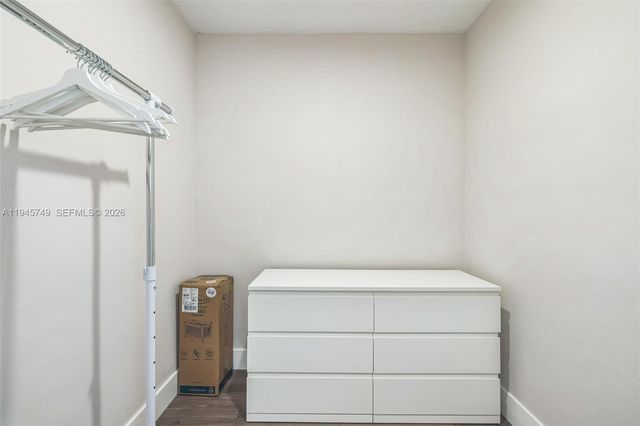 3500 N Park Rd, Hollywood, FL 33021