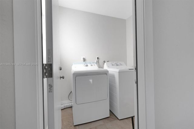 3500 N Park Rd, Hollywood, FL 33021