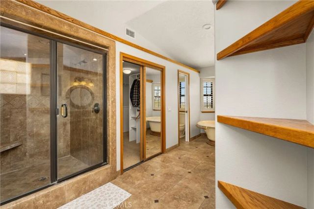 7788 Columbine, Oak Hills, CA 92344