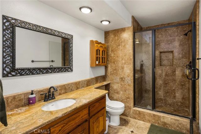 7788 Columbine, Oak Hills, CA 92344