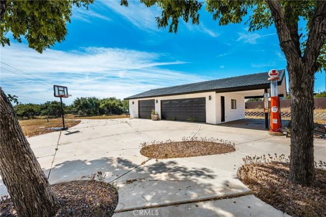 7788 Columbine, Oak Hills, CA 92344