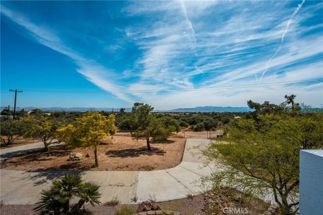 7788 Columbine, Oak Hills, CA 92344