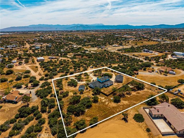 7788 Columbine, Oak Hills, CA 92344