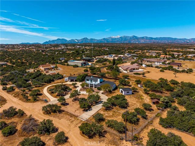 7788 Columbine, Oak Hills, CA 92344