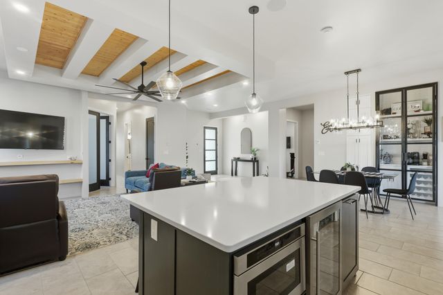 3317 Palmyra Court NE, Rio Rancho, NM 87144