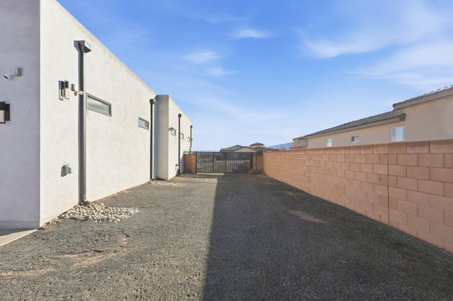 3317 Palmyra Court NE, Rio Rancho, NM 87144