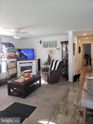 66 CEDAR DR, Quakertown, PA 18951