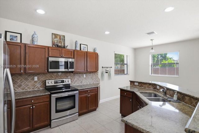 24107 SW 114th Ct, Homestead, FL 33032