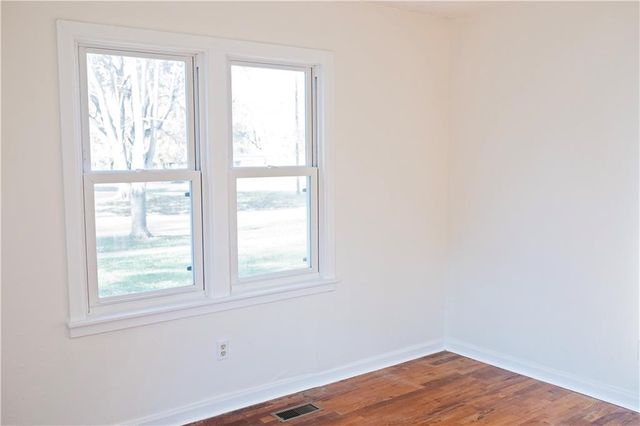 603 S Sycamore Street, Ottawa, KS 66067