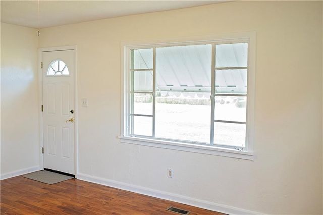 603 S Sycamore Street, Ottawa, KS 66067