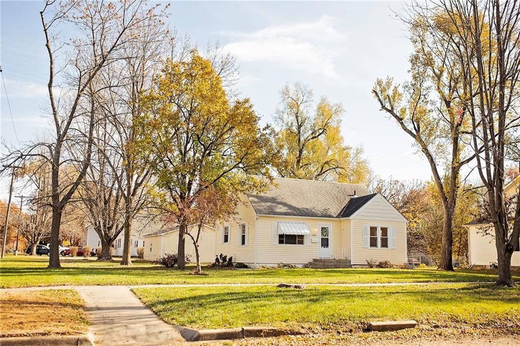 603 S Sycamore Street, Ottawa, KS 66067