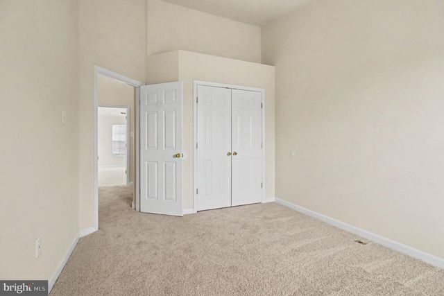 9715 LUGUNA RD, Baltimore, MD 21220