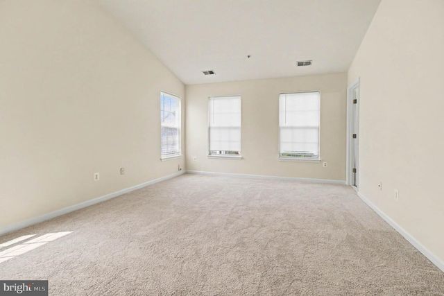 9715 LUGUNA RD, Baltimore, MD 21220