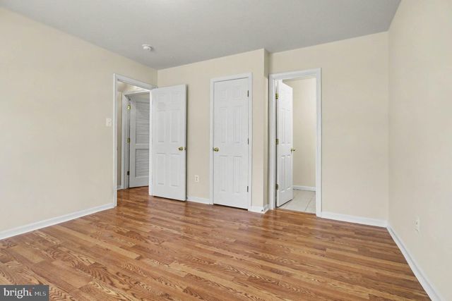9715 LUGUNA RD, Baltimore, MD 21220