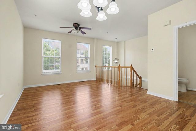 9715 LUGUNA RD, Baltimore, MD 21220