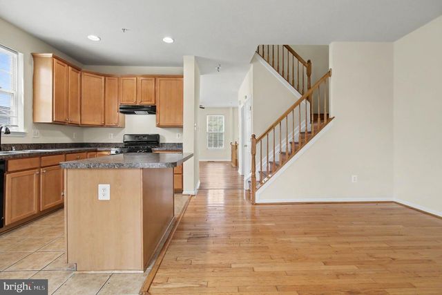 9715 LUGUNA RD, Baltimore, MD 21220