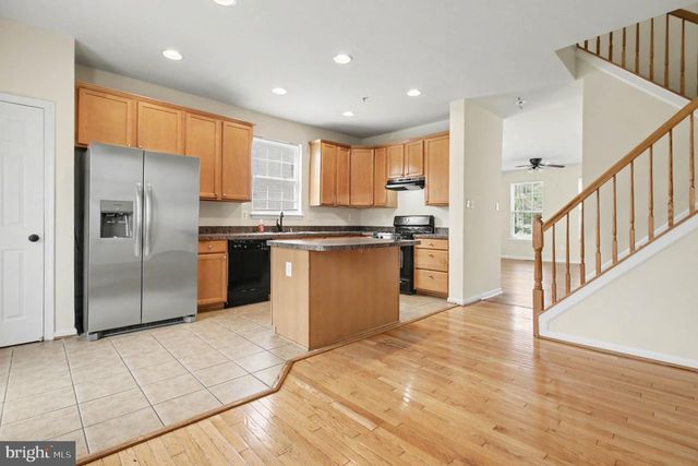 9715 LUGUNA RD, Baltimore, MD 21220