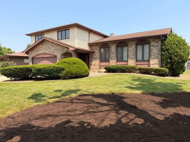 6811 Carpenter Streets, Downers Grove, IL 60516