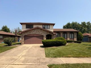 6811 Carpenter Streets, Downers Grove, IL 60516