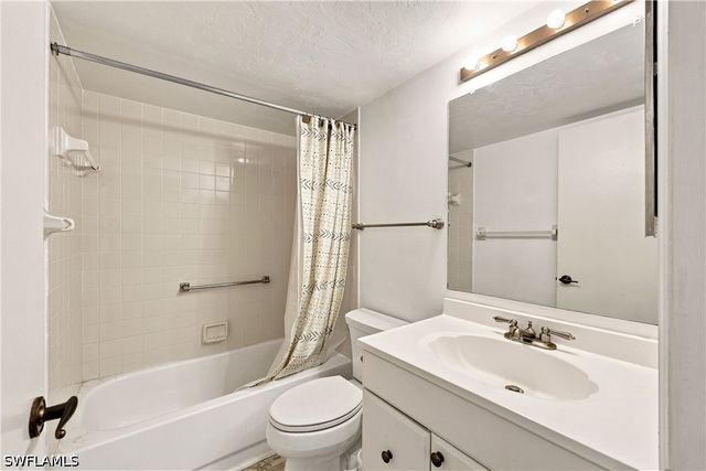2612 Kings Lake BLVD 2-103, Naples, FL 34112