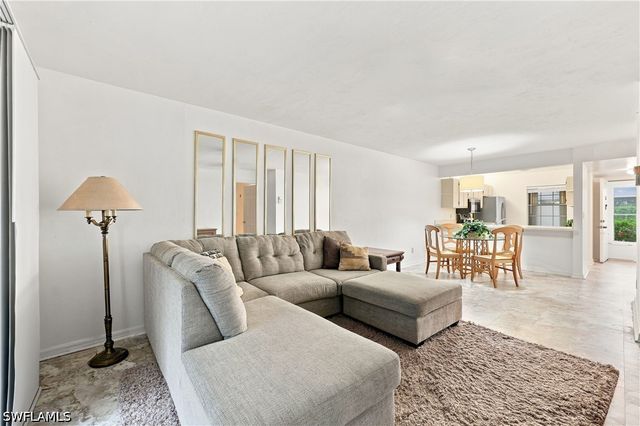 2612 Kings Lake BLVD 2-103, Naples, FL 34112