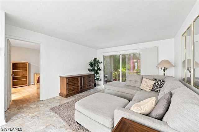 2612 Kings Lake BLVD 2-103, Naples, FL 34112