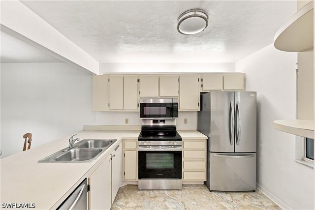 2612 Kings Lake BLVD 2-103, Naples, FL 34112