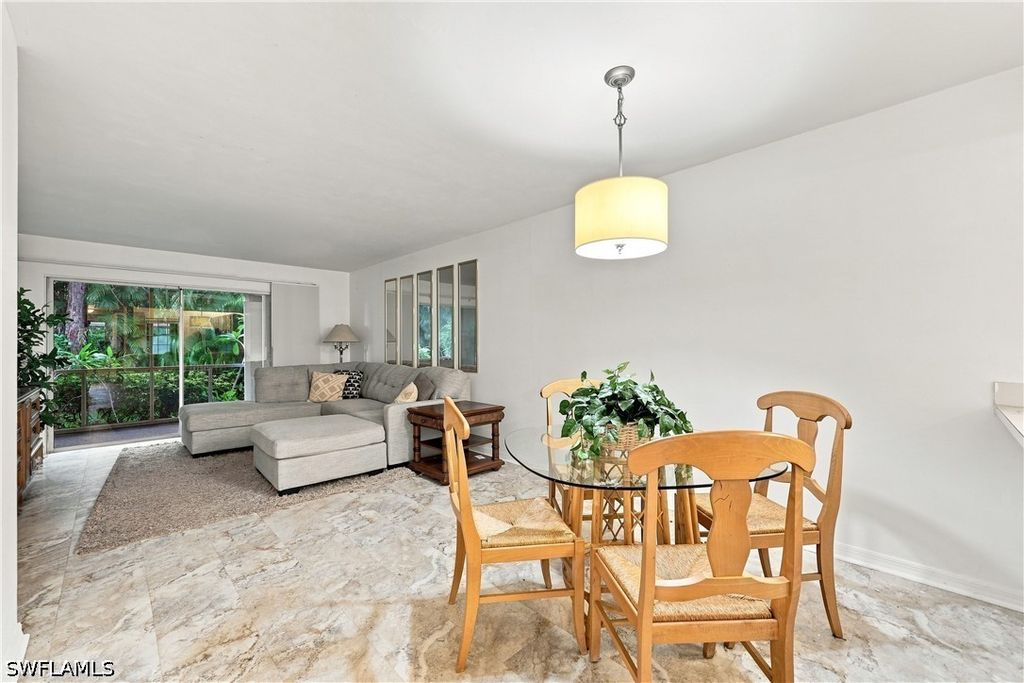 2612 Kings Lake BLVD 2-103, Naples, FL 34112