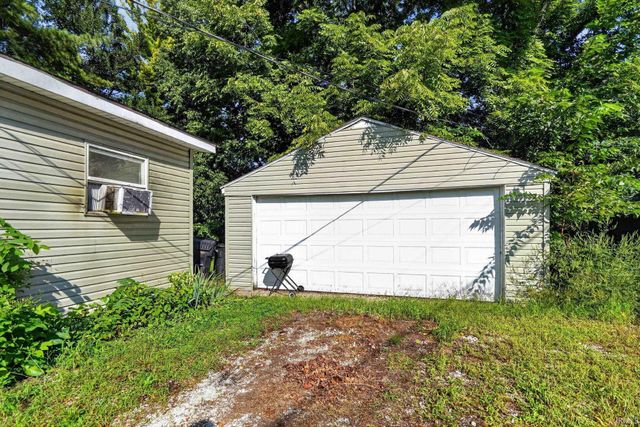936 Greenwich Road, Lafayette, IN 47905