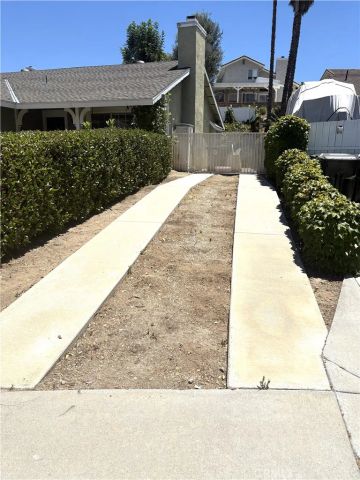 22552 Barcotta Drive, Saugus, CA 91350