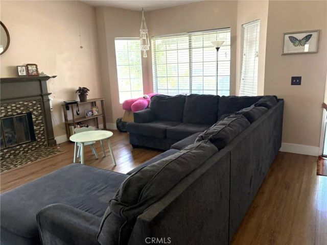 22552 Barcotta Drive, Saugus, CA 91350