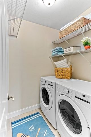 9 Sunflower Way, Plymouth, MA 02360