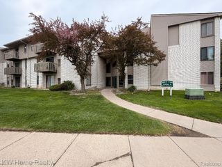 32005 W 12 Mile Road, Farmington Hills, MI 48334