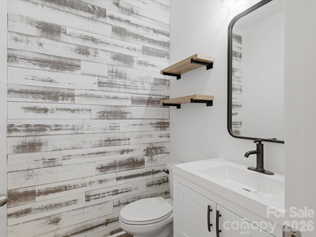 1049 Bannister Road, Waxhaw, NC 28173