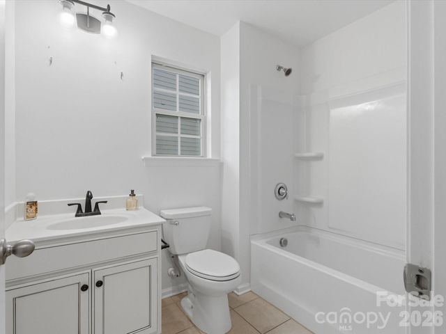 1049 Bannister Road, Waxhaw, NC 28173