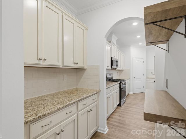 1049 Bannister Road, Waxhaw, NC 28173