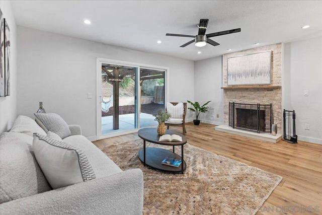 9737 Roe Dr, Santee, CA 92071