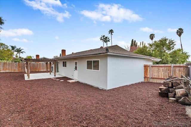 9737 Roe Dr, Santee, CA 92071