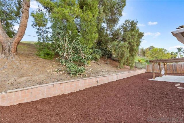 9737 Roe Dr, Santee, CA 92071