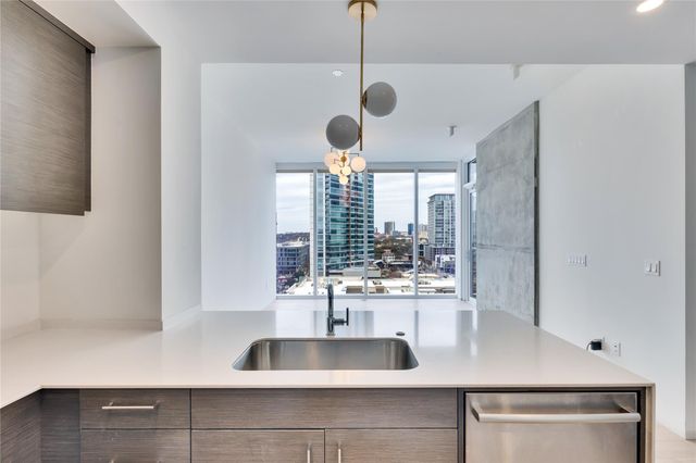 301 West Ave 1103, Austin, TX 78701