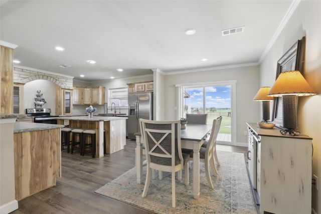 811 Lution Drive, Weatherford, TX 76087