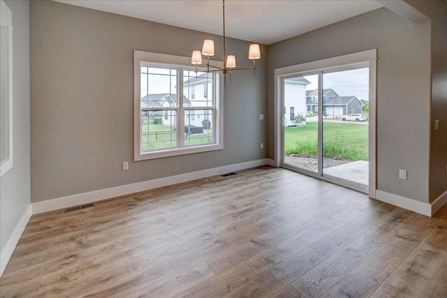 1273 Stonehaven Drive, Sun Prairie, WI 53590