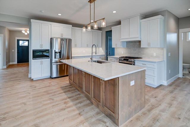1273 Stonehaven Drive, Sun Prairie, WI 53590