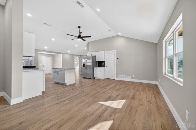 60 S Orchard Circle, Blanchester, OH 45107