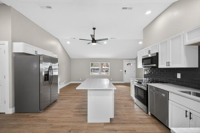 60 S Orchard Circle, Blanchester, OH 45107