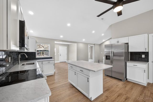 60 S Orchard Circle, Blanchester, OH 45107